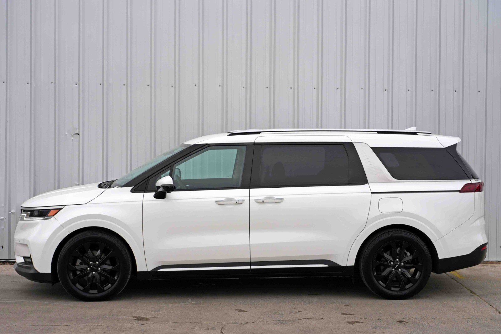 Used 2024 Kia Carnival SX FWD image 51