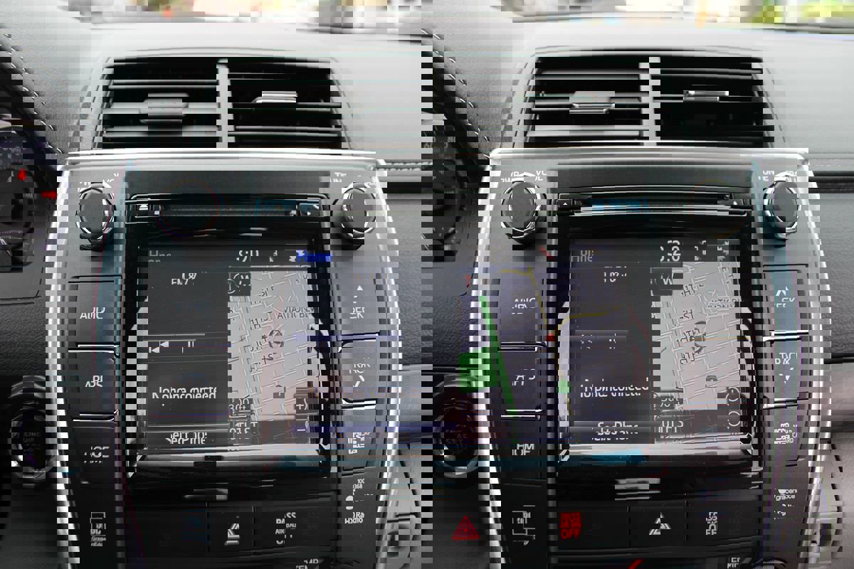 Used 2015 Toyota Camry XLE FWD image 28