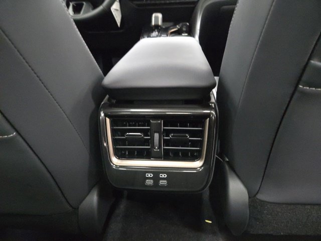 New 2026 Toyota Crown Platinum AWD/4WD image 13