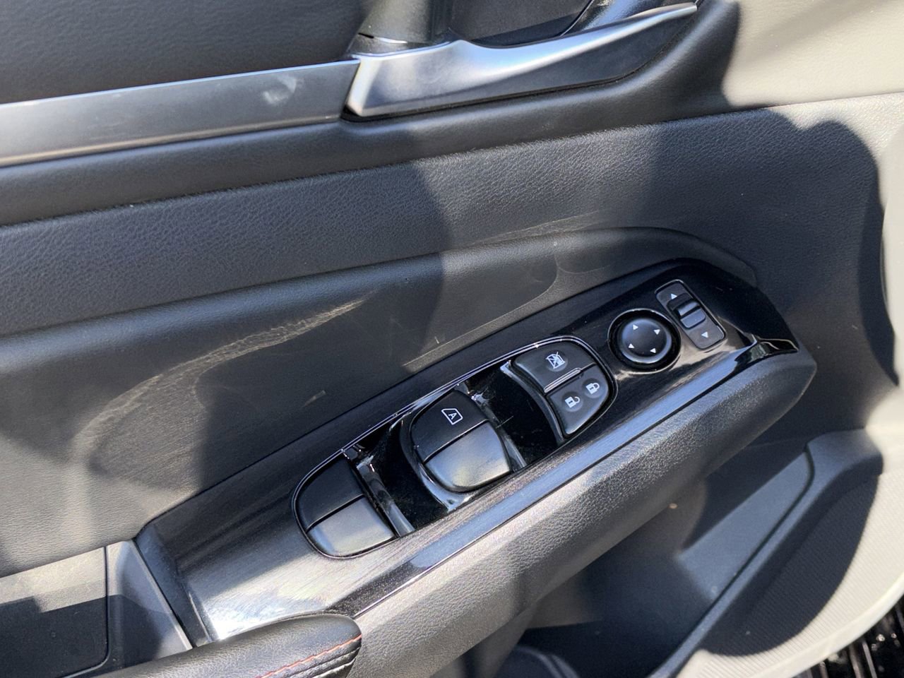 Used 2024 Nissan Altima 2.5 SR w/ SR Premium Package image 23