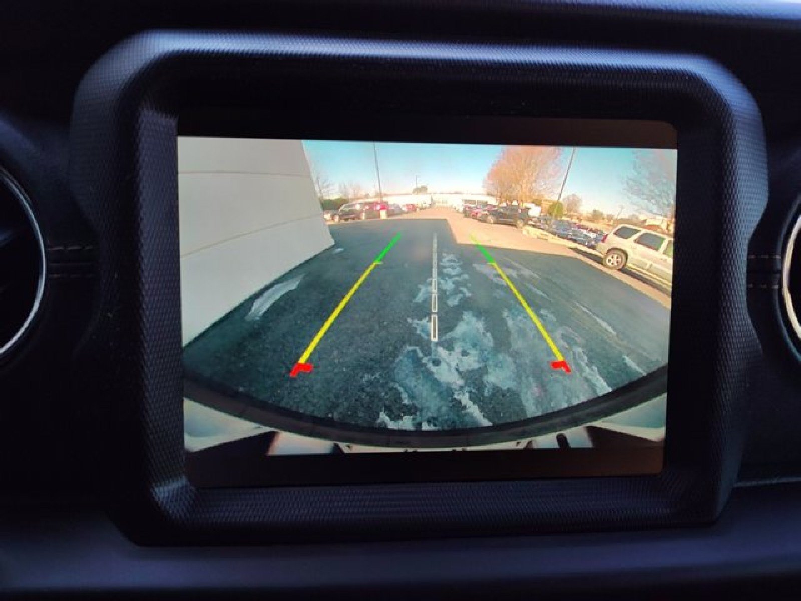 Used 2023 Jeep Wrangler Unlimited Sahara AWD/4WD image 17