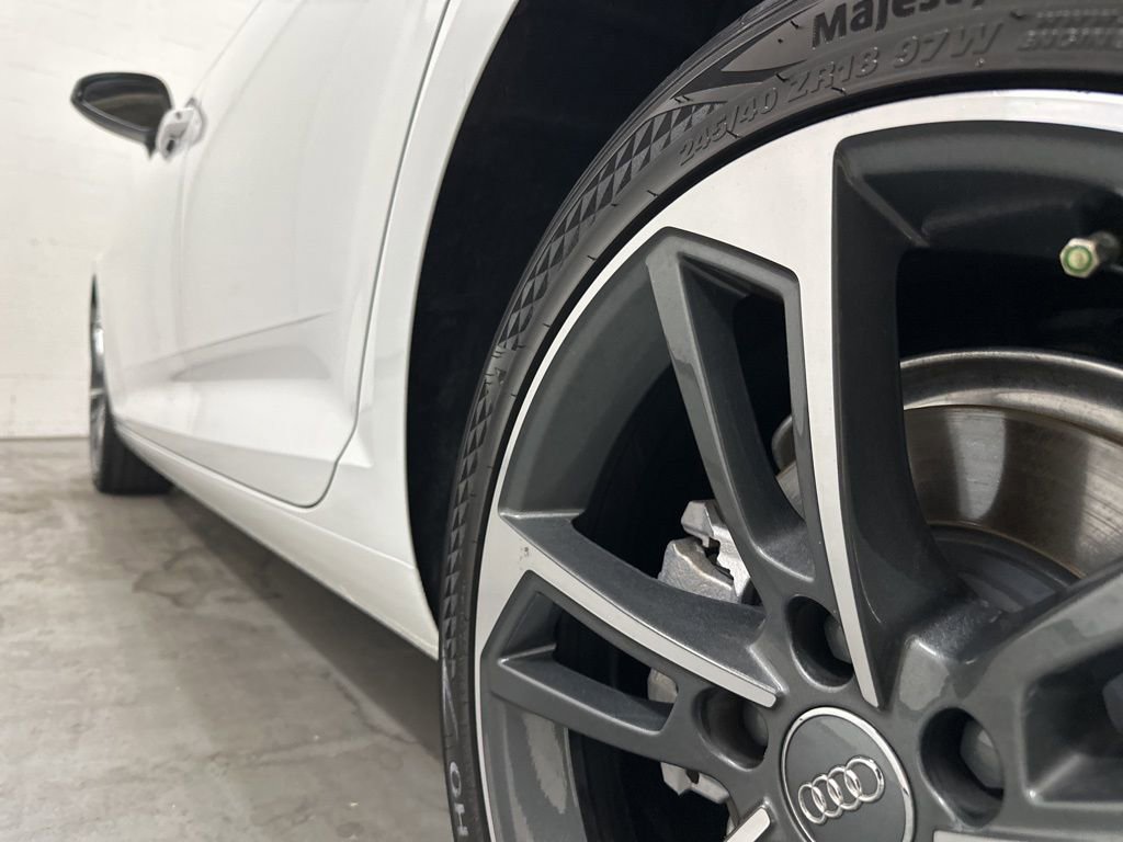 Used 2019 Audi A4 2.0T Premium FWD image 17