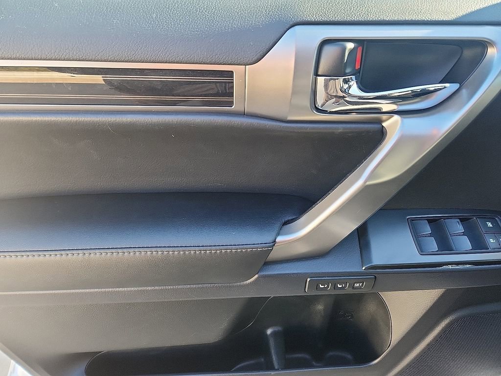 Used 2022 Lexus GX 460 Premium image 13