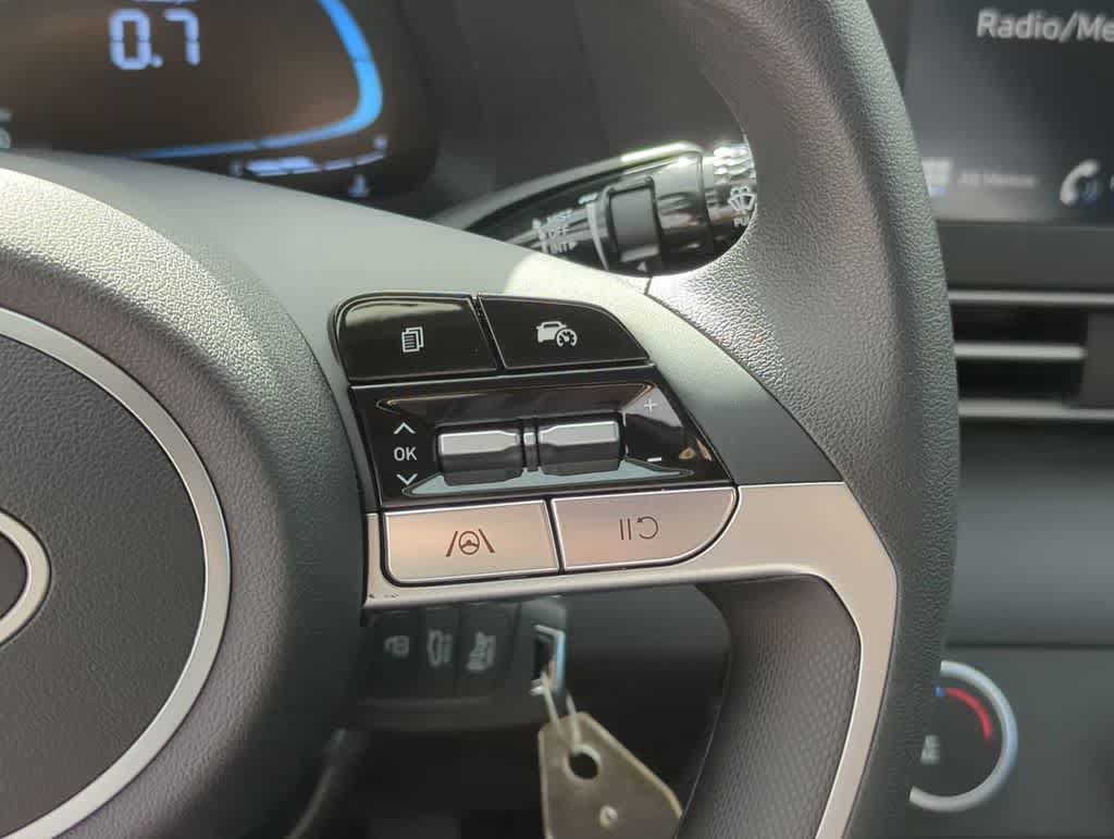 New 2026 Hyundai Elantra SE FWD image 25