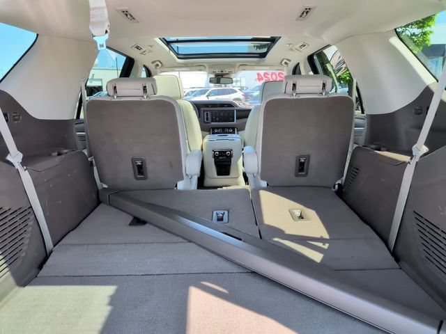 Certified 2024 GMC Yukon Denali AWD/4WD image 8