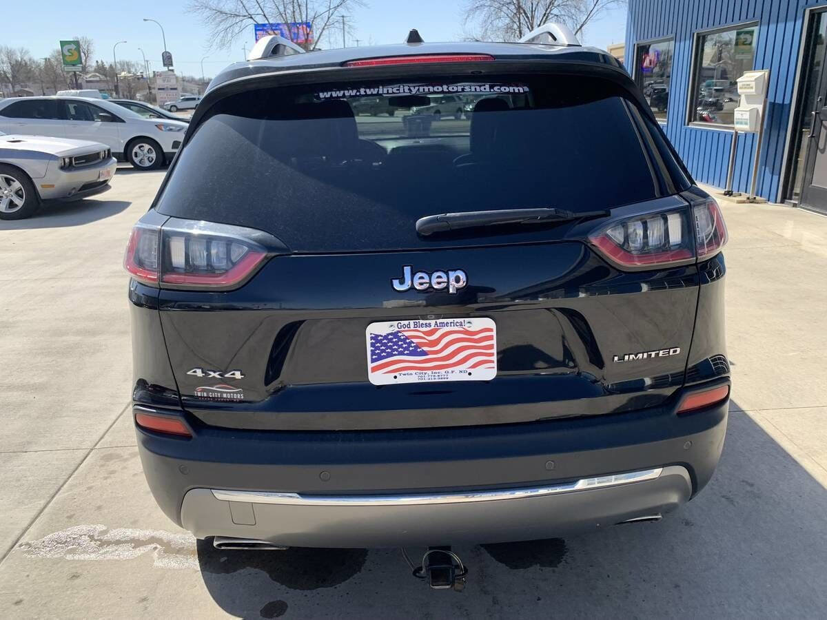 Used 2019 Jeep Cherokee Limited image 7