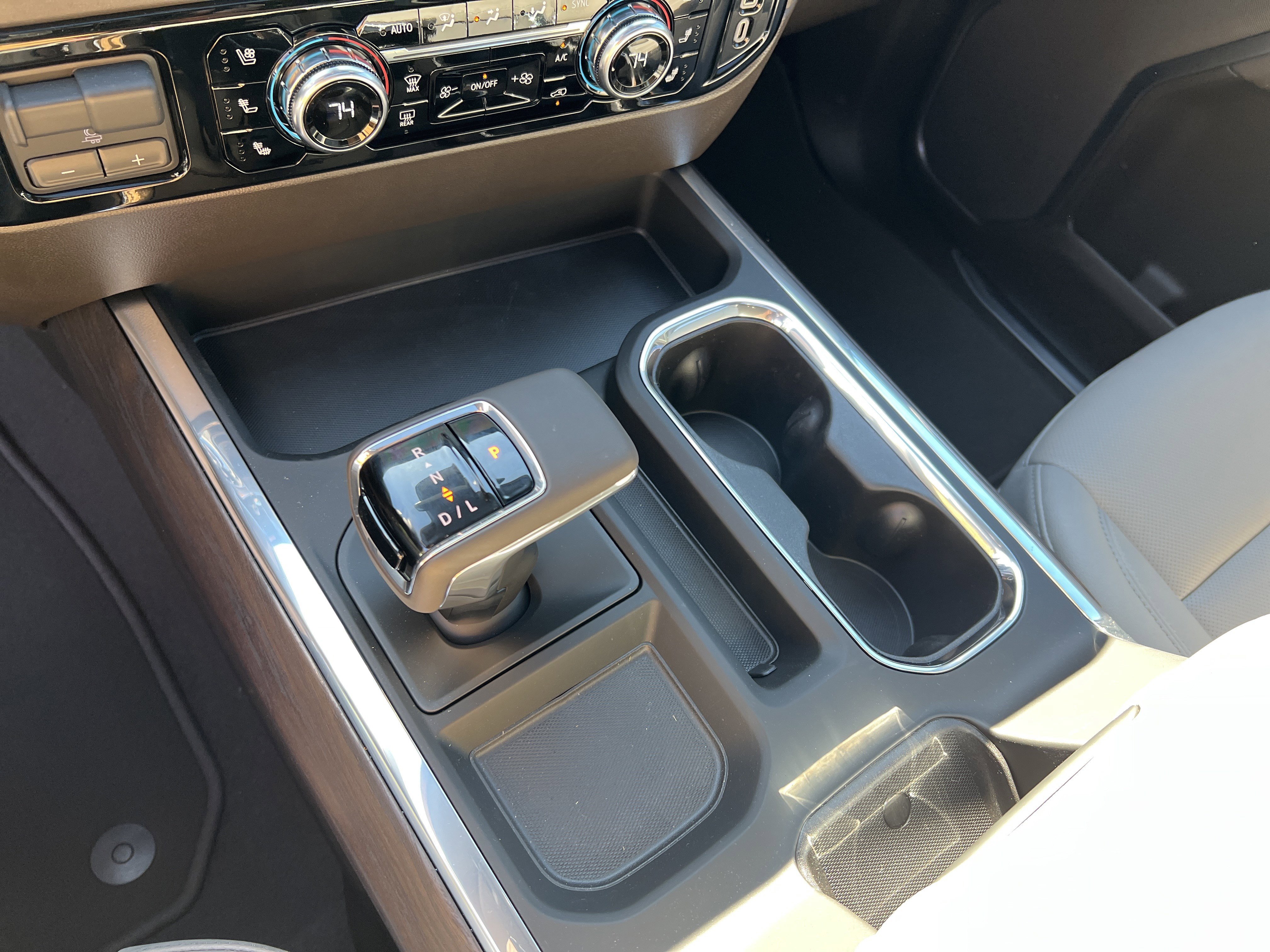 New 2026 GMC Sierra 1500 SLT w/ SLT Premium Package image 33