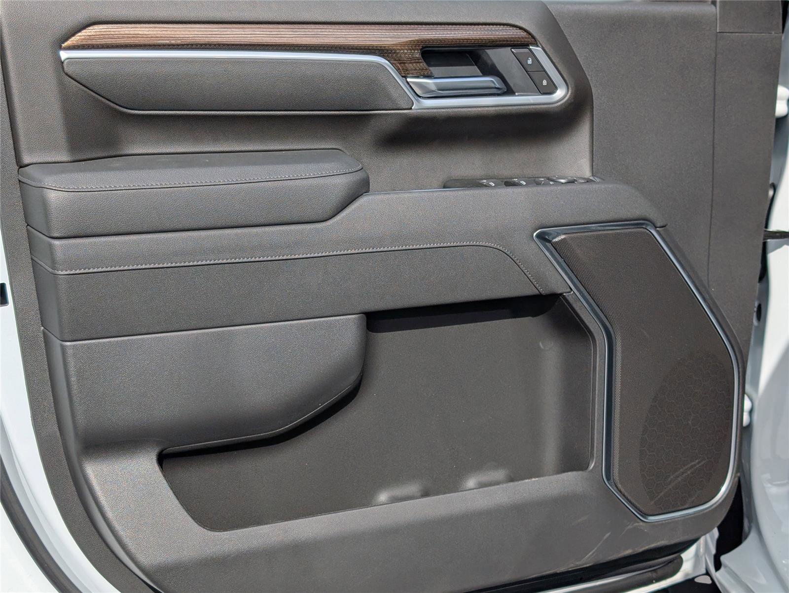 New 2026 Chevrolet Silverado 2500 LT image 16