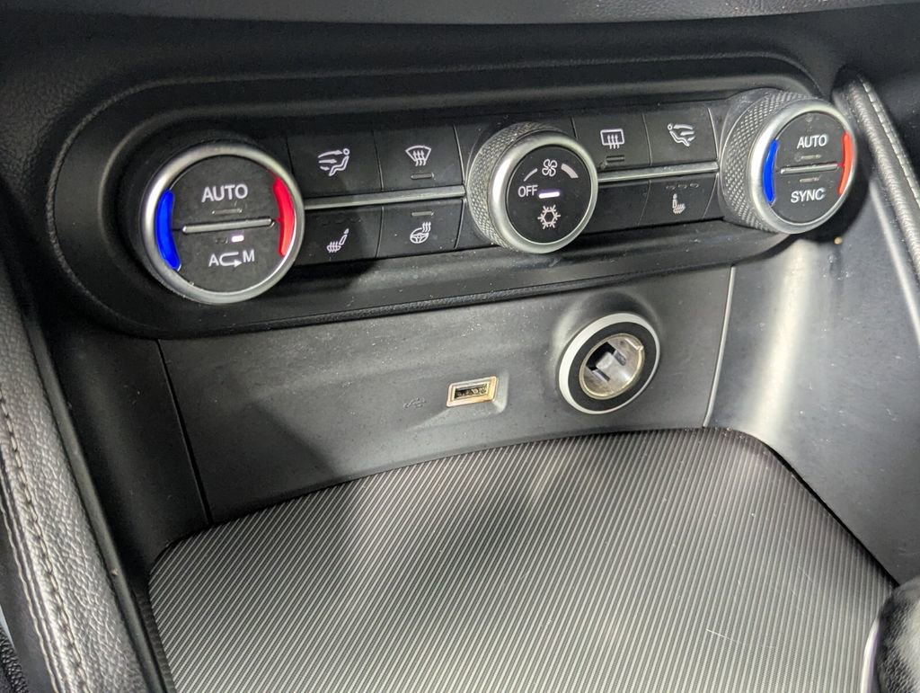 Used 2018 Alfa Romeo Stelvio Ti Sport AWD/4WD image 19