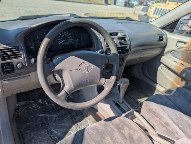 Used 2000 Toyota Corolla image 8