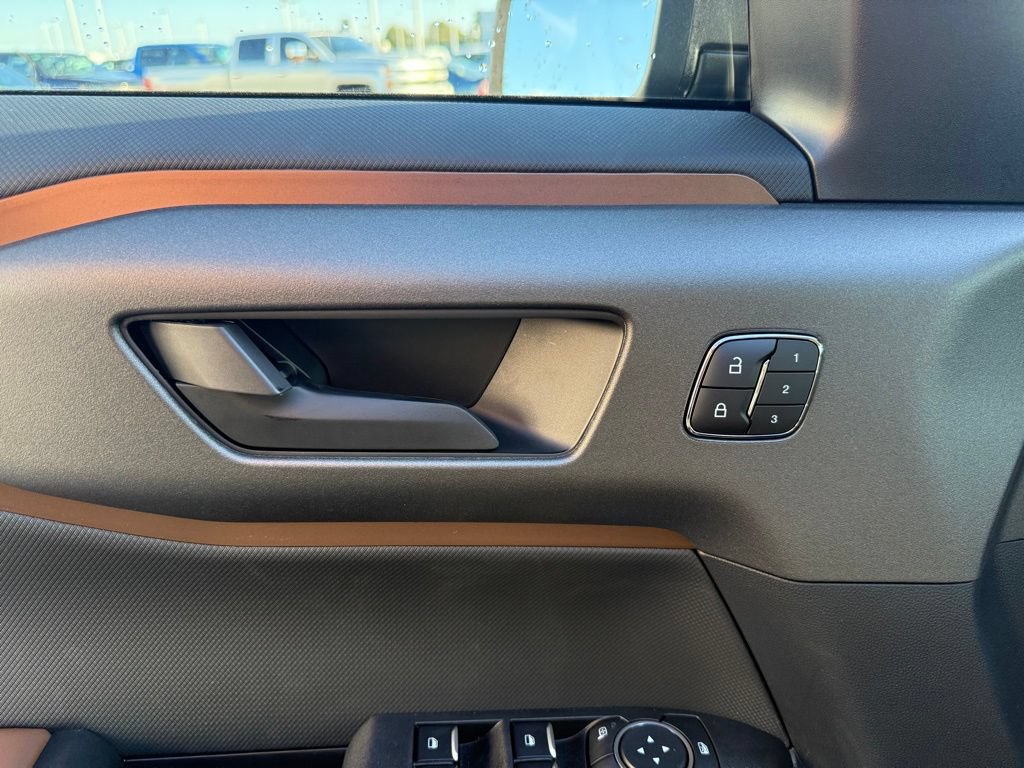 New 2025 Ford Bronco Sport Outer Banks w/ Outer Banks Tech Package+ AWD/4WD image 9