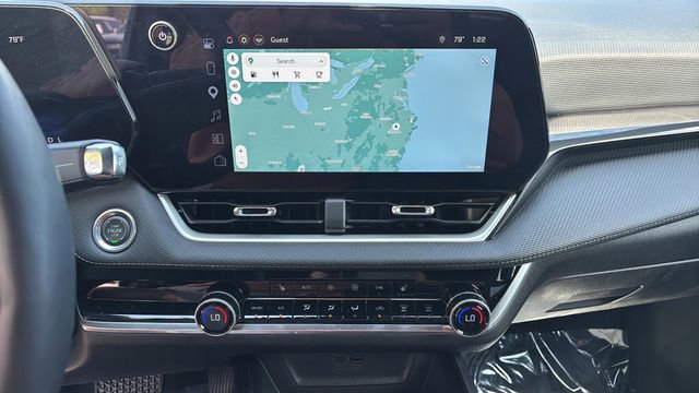 Used 2026 Chevrolet Equinox LT w/ Convenience Package II image 27