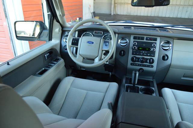 Used 2010 Ford Expedition XLT AWD/4WD image 48