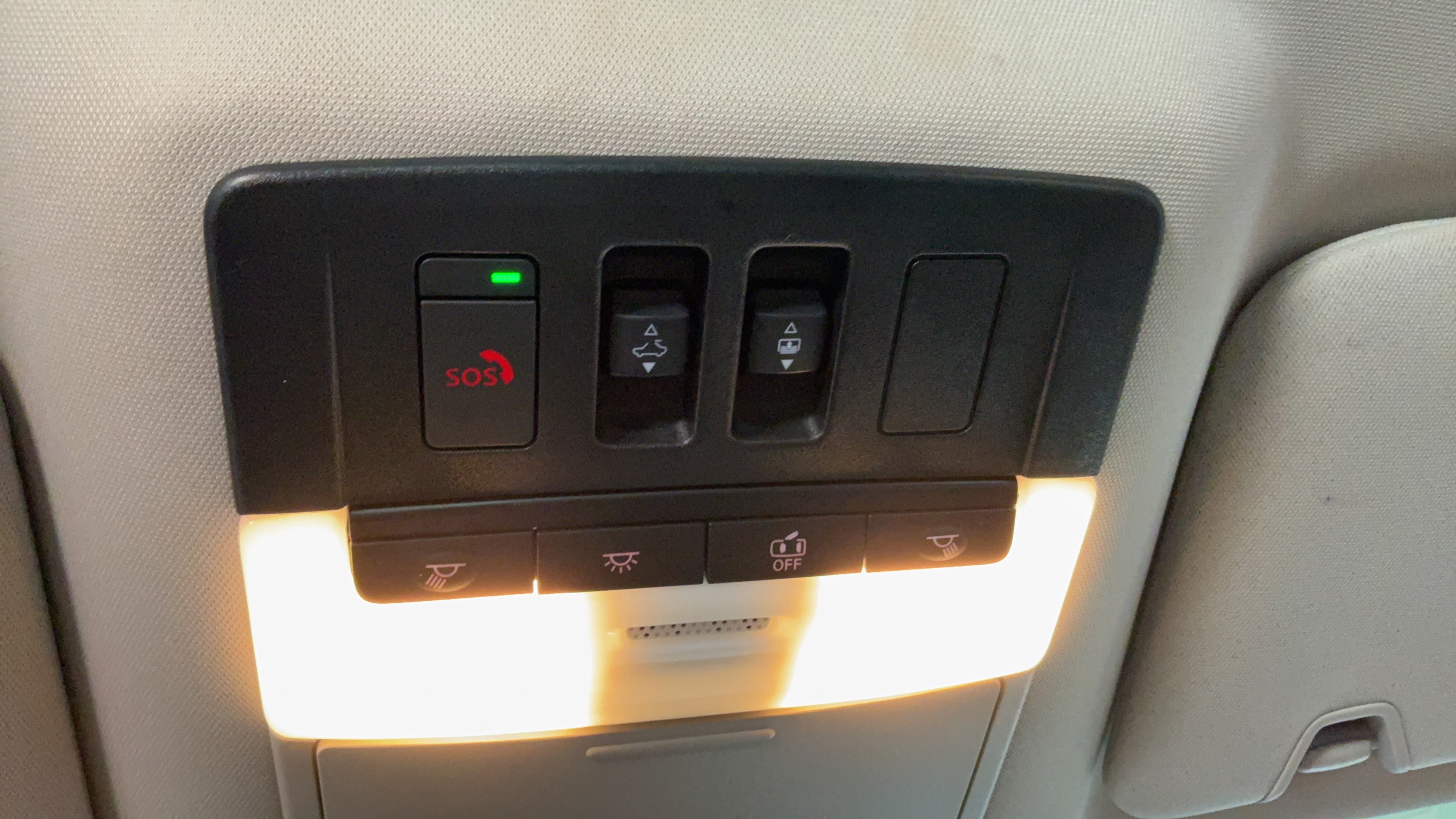 Used 2024 Nissan Pathfinder SL w/ SL Premium Package FWD image 14