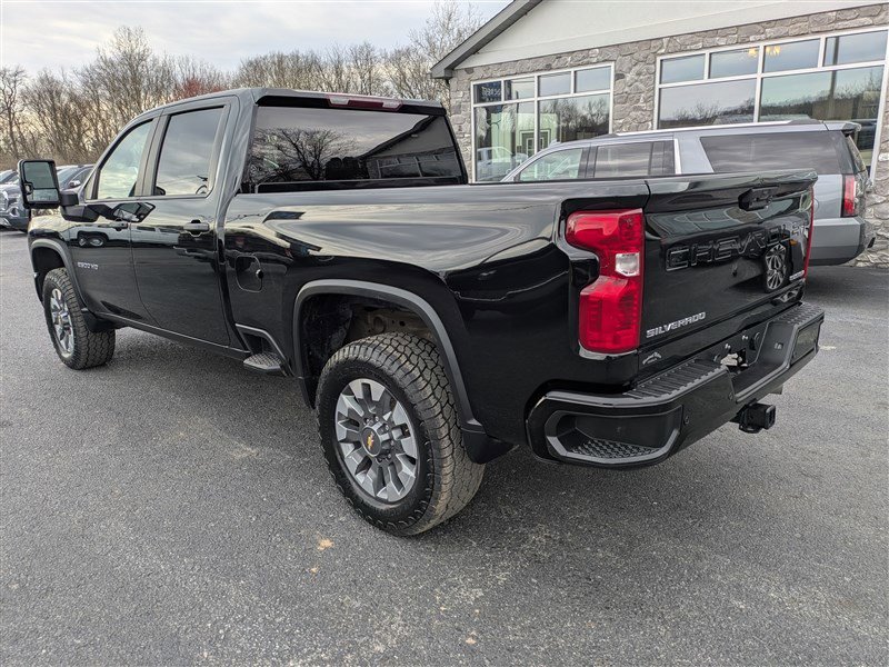 Used 2024 Chevrolet Silverado 2500 Custom w/ Custom Value Package image 5