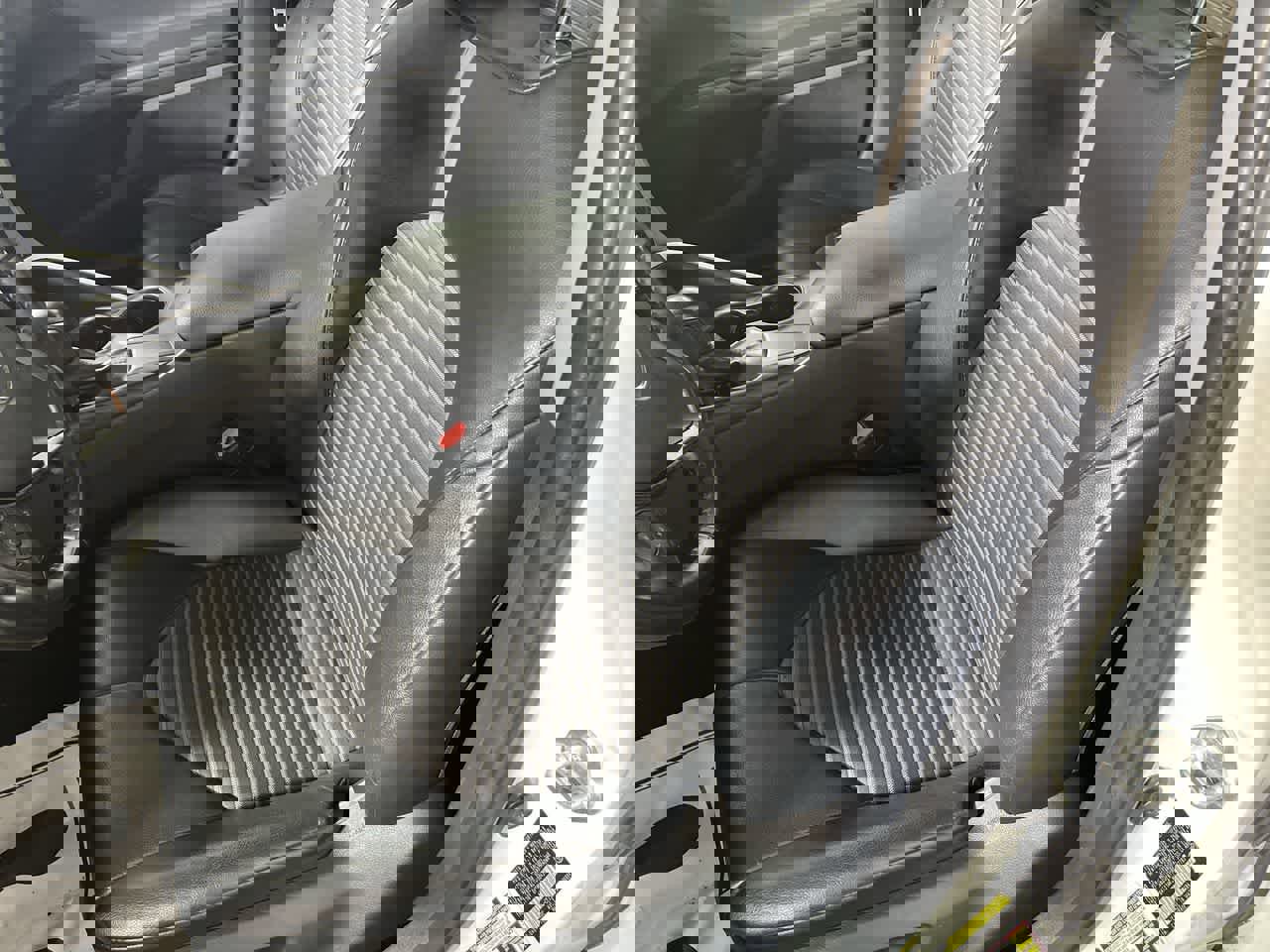 Used 2021 Toyota Camry SE image 15