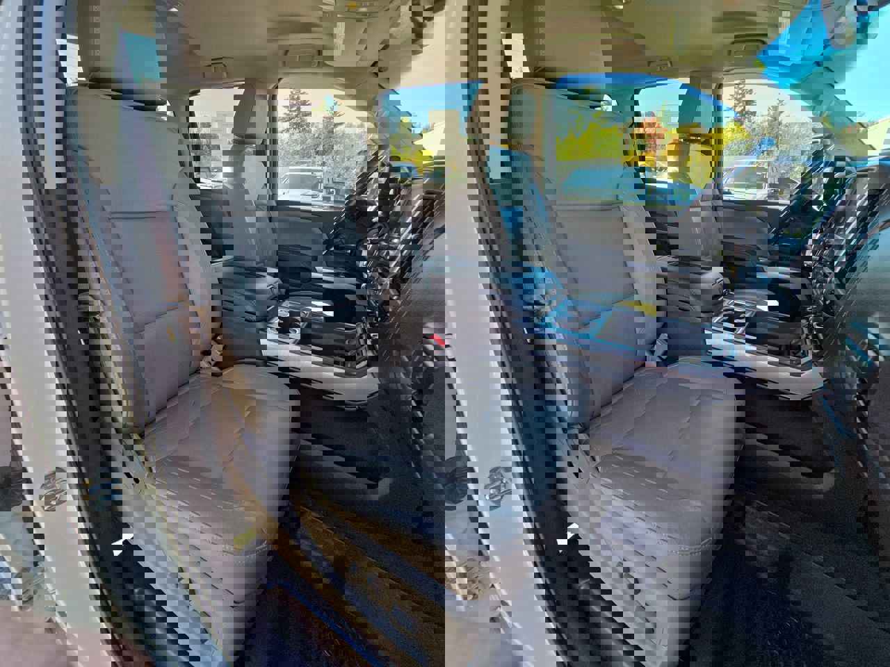 Used 2019 Chevrolet Silverado 2500 LTZ w/ Vortec Plus Package image 65