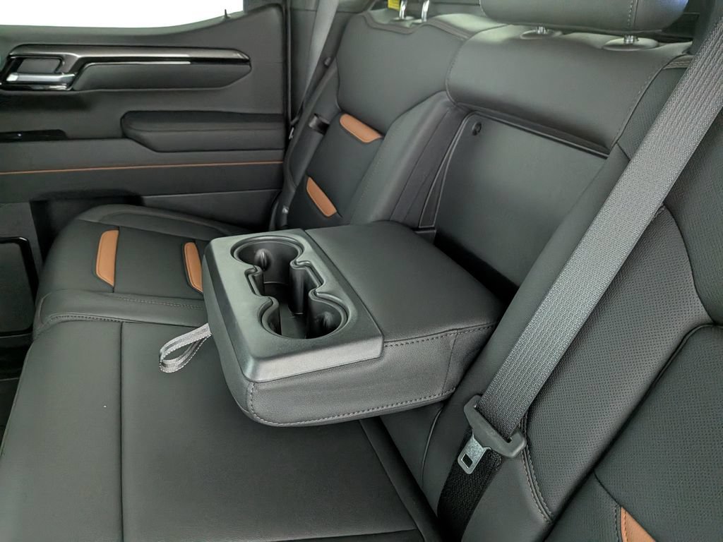 New 2026 GMC Sierra 1500 AT4 w/ AT4 Premium Package AWD/4WD image 32