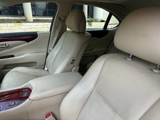 Used 2012 Lexus LS 460 image 41