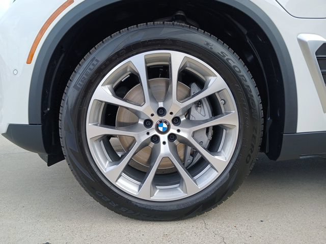 New 2026 BMW X5 xDrive50e AWD/4WD image 5