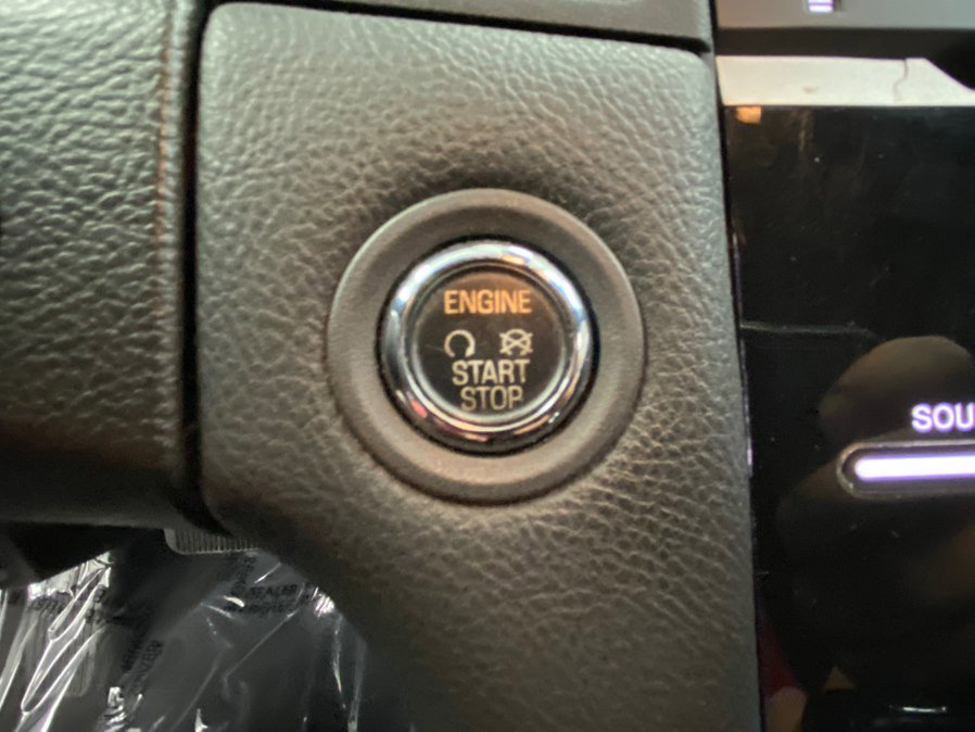 Used 2019 Ford Taurus Limited FWD image 29
