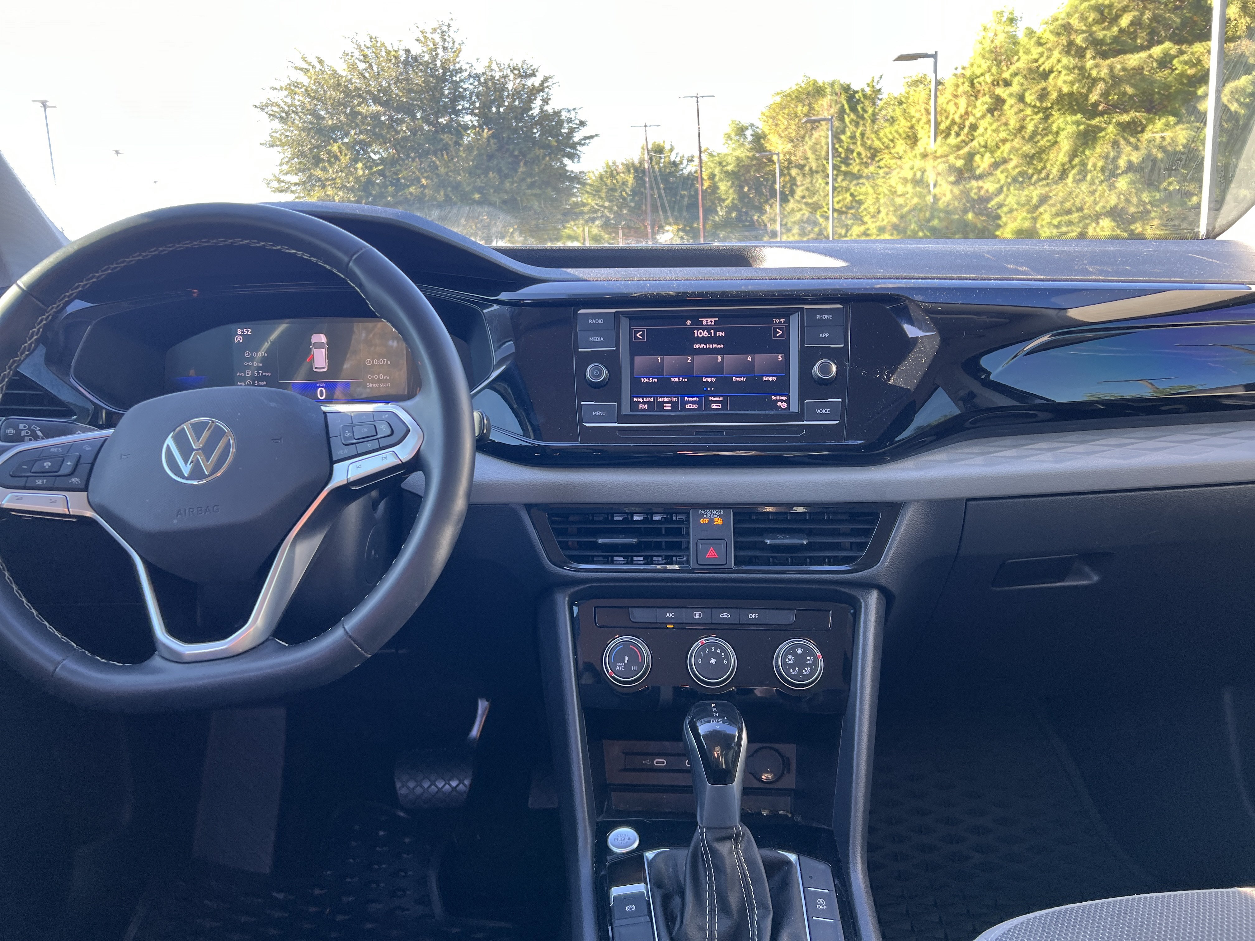 Certified 2024 Volkswagen Taos S FWD image 25