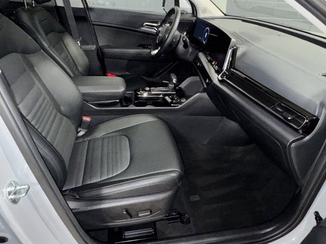 Used 2025 Kia Sportage SX AWD/4WD image 11
