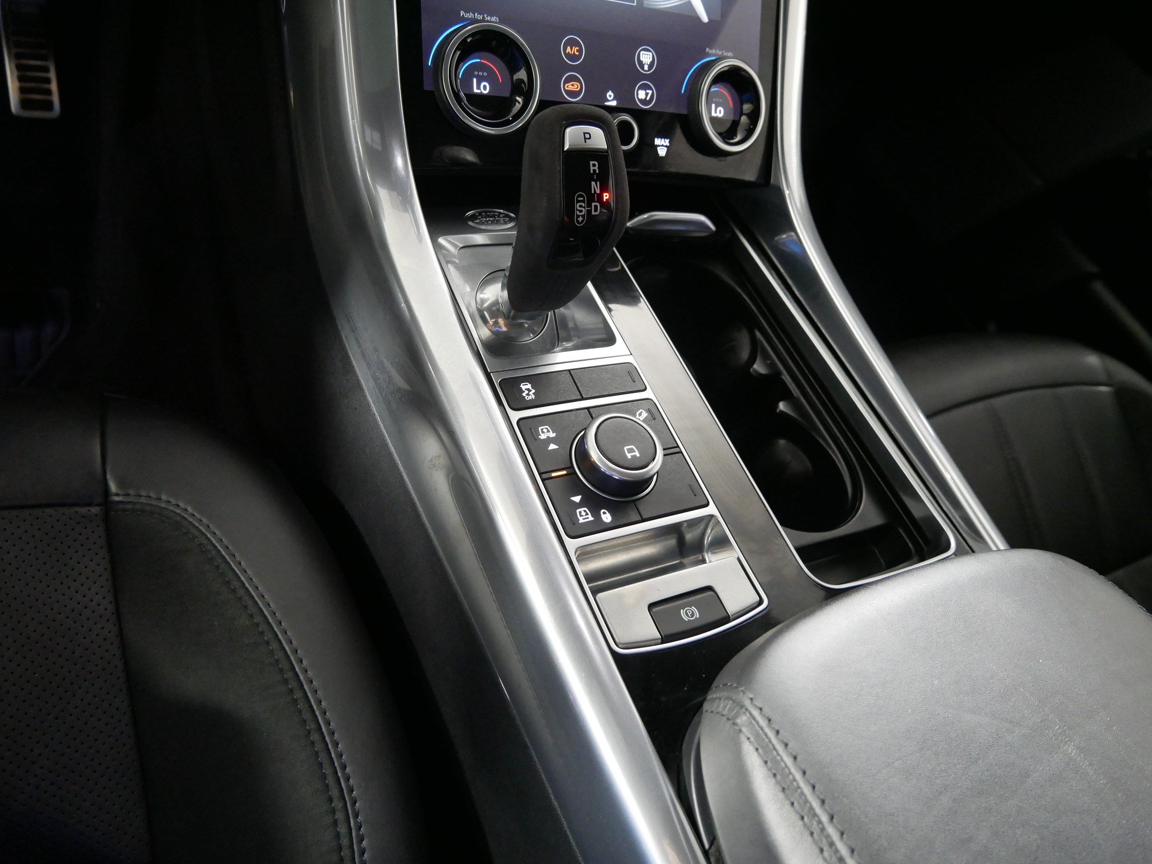 Used 2019 Land Rover Range Rover Sport HST AWD/4WD image 24
