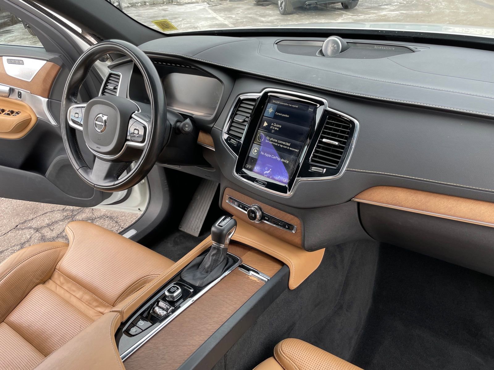 Used 2018 Volvo XC90 T6 Inscription w/ Convenience Package image 16