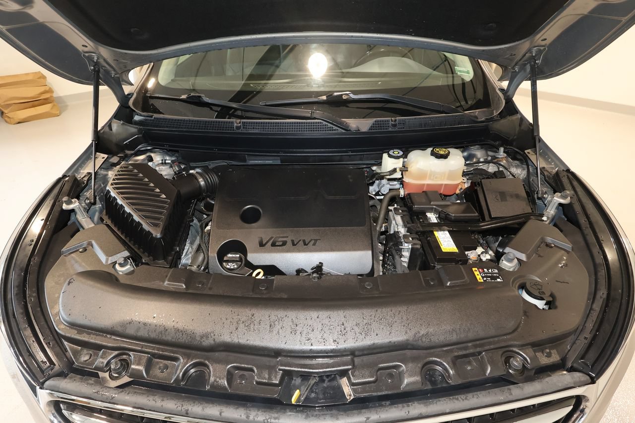 Used 2019 Buick Enclave Essence FWD image 19