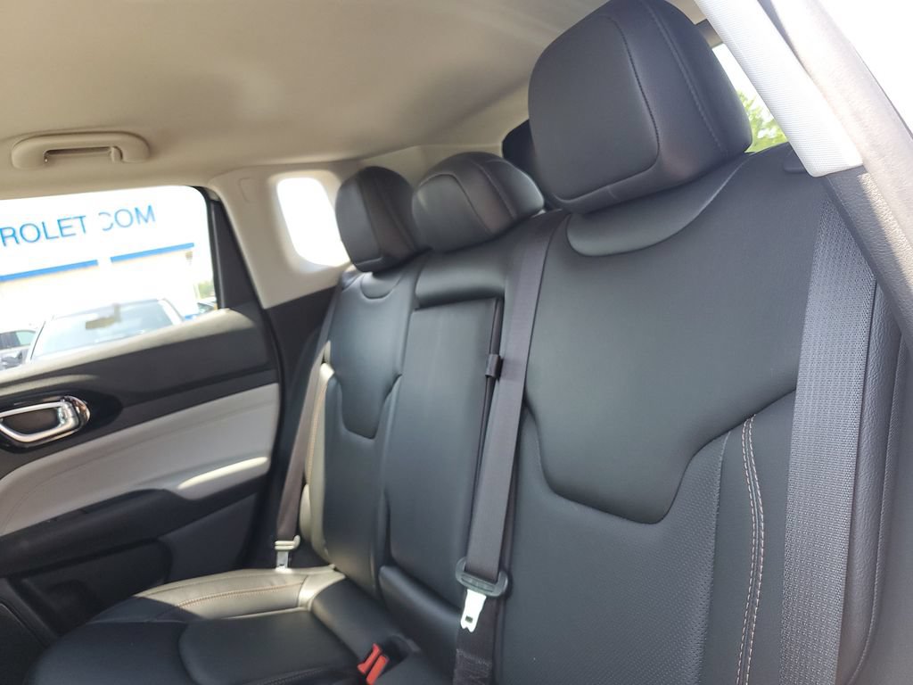 Used 2022 Jeep Compass Limited AWD/4WD image 28
