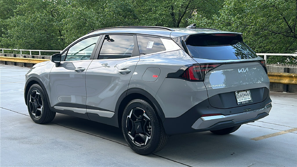 New 2026 Kia Sportage EX w/ EX Panorama Roof Package FWD image 3