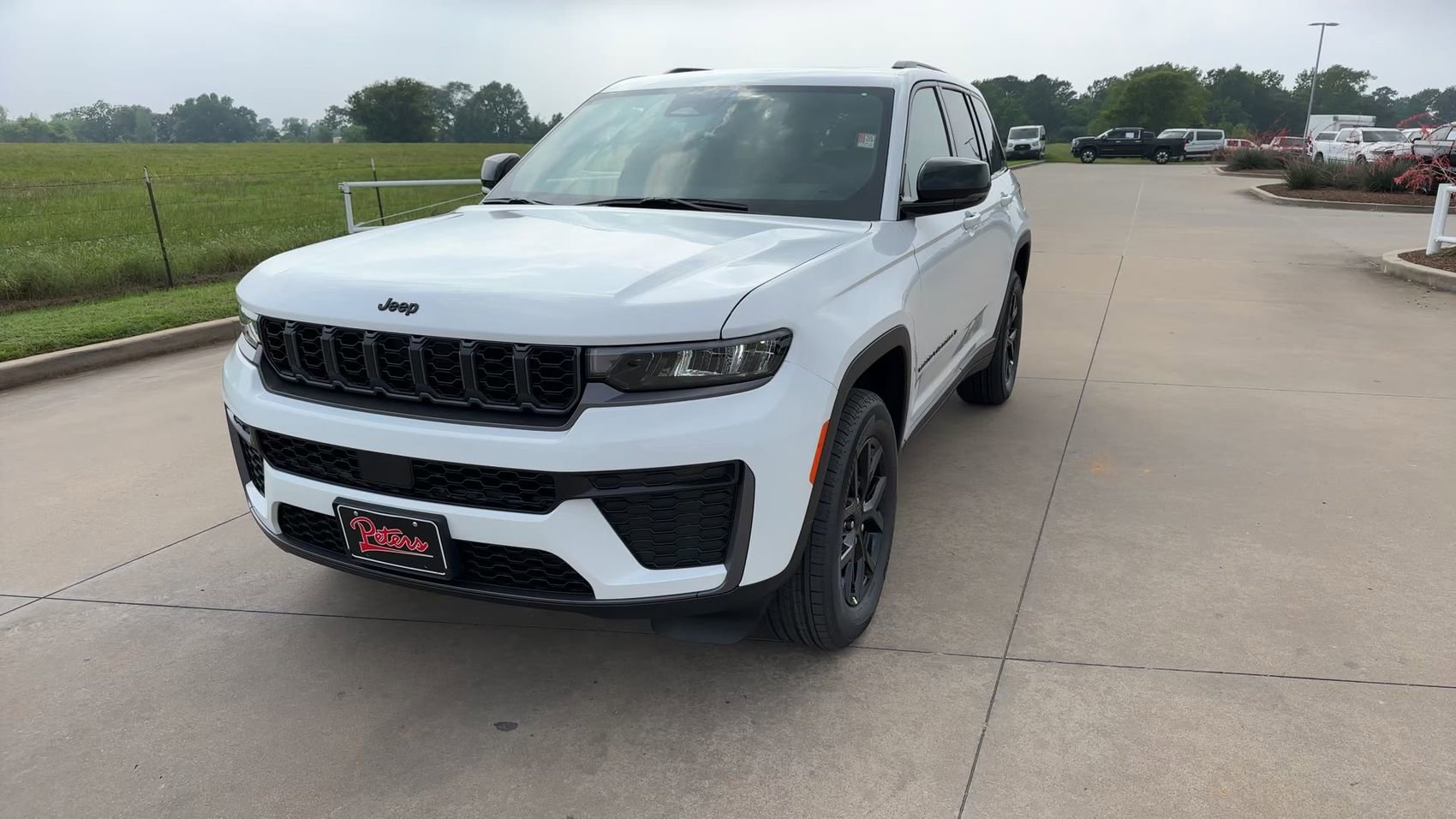 New 2026 Jeep Grand Cherokee Altitude AWD/4WD image 4