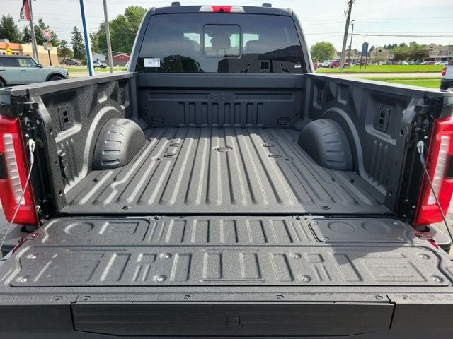 New 2026 Ford F350 Lariat w/ Black Appearance Package AWD/4WD image 35