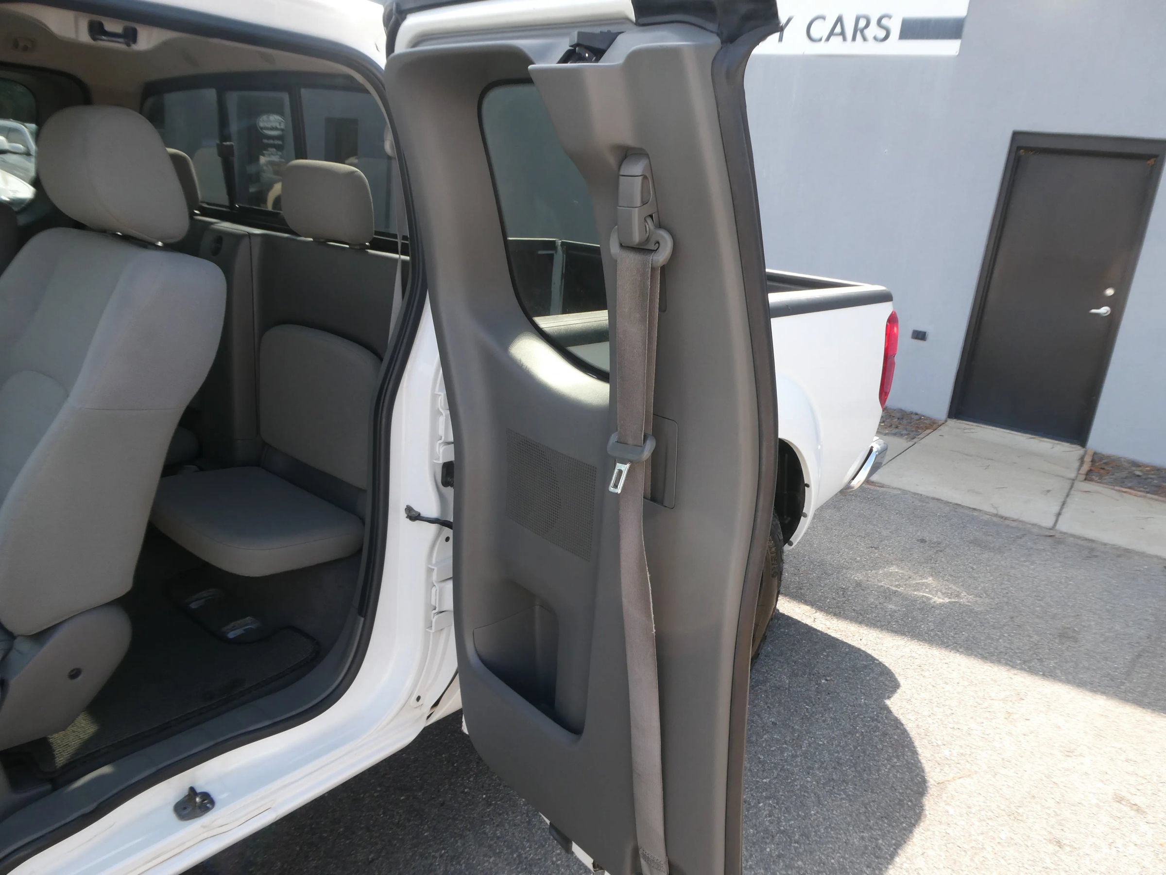 Used 2007 Nissan Frontier XE w/ Preferred Pkg RWD image 25