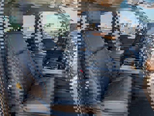 New 2026 Ford F350 Lariat image 25