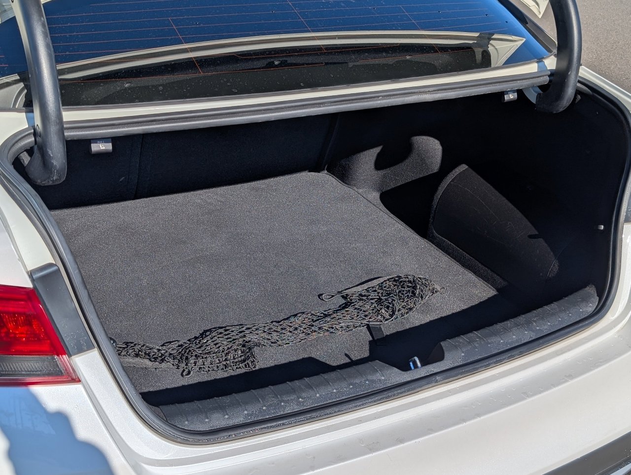 Used 2018 Kia Optima EX image 9