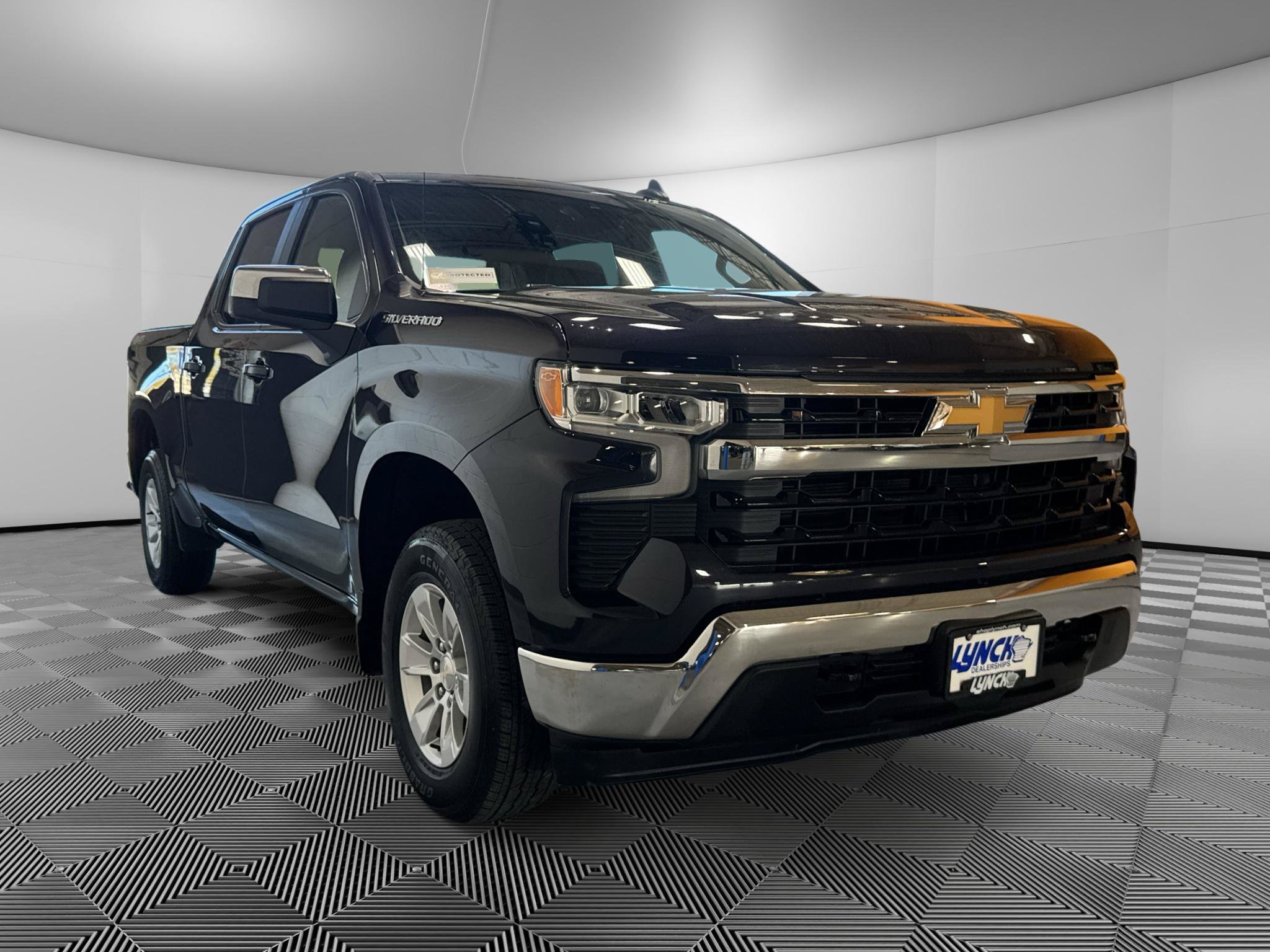 Used 2023 Chevrolet Silverado 1500 LT AWD/4WD image 7