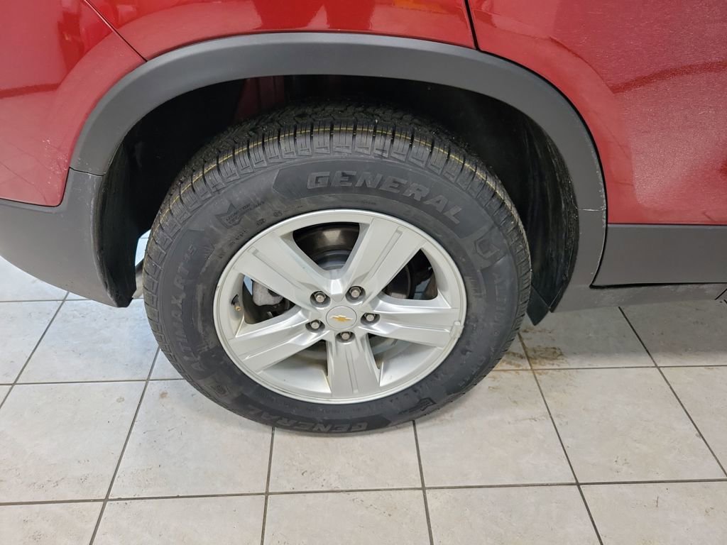 Used 2018 Chevrolet Trax LT w/ LT Convenience Package image 51