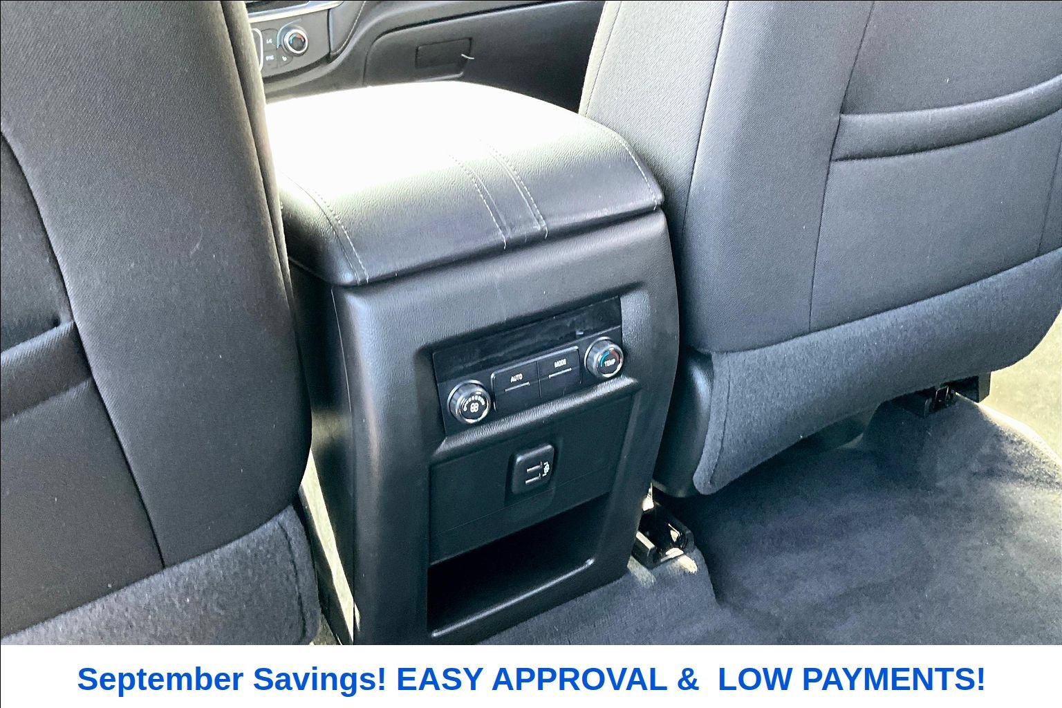 Used 2023 Chevrolet Traverse LT AWD/4WD image 7