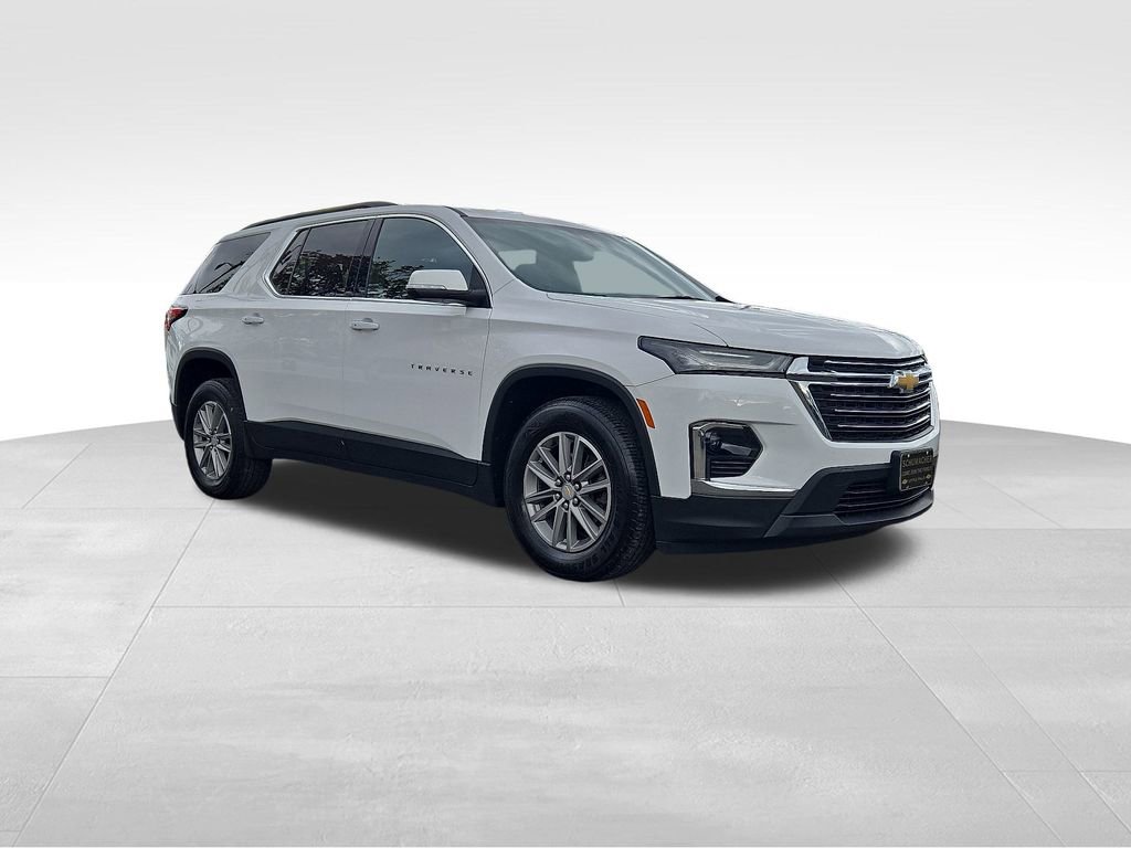 Used 2023 Chevrolet Traverse LT