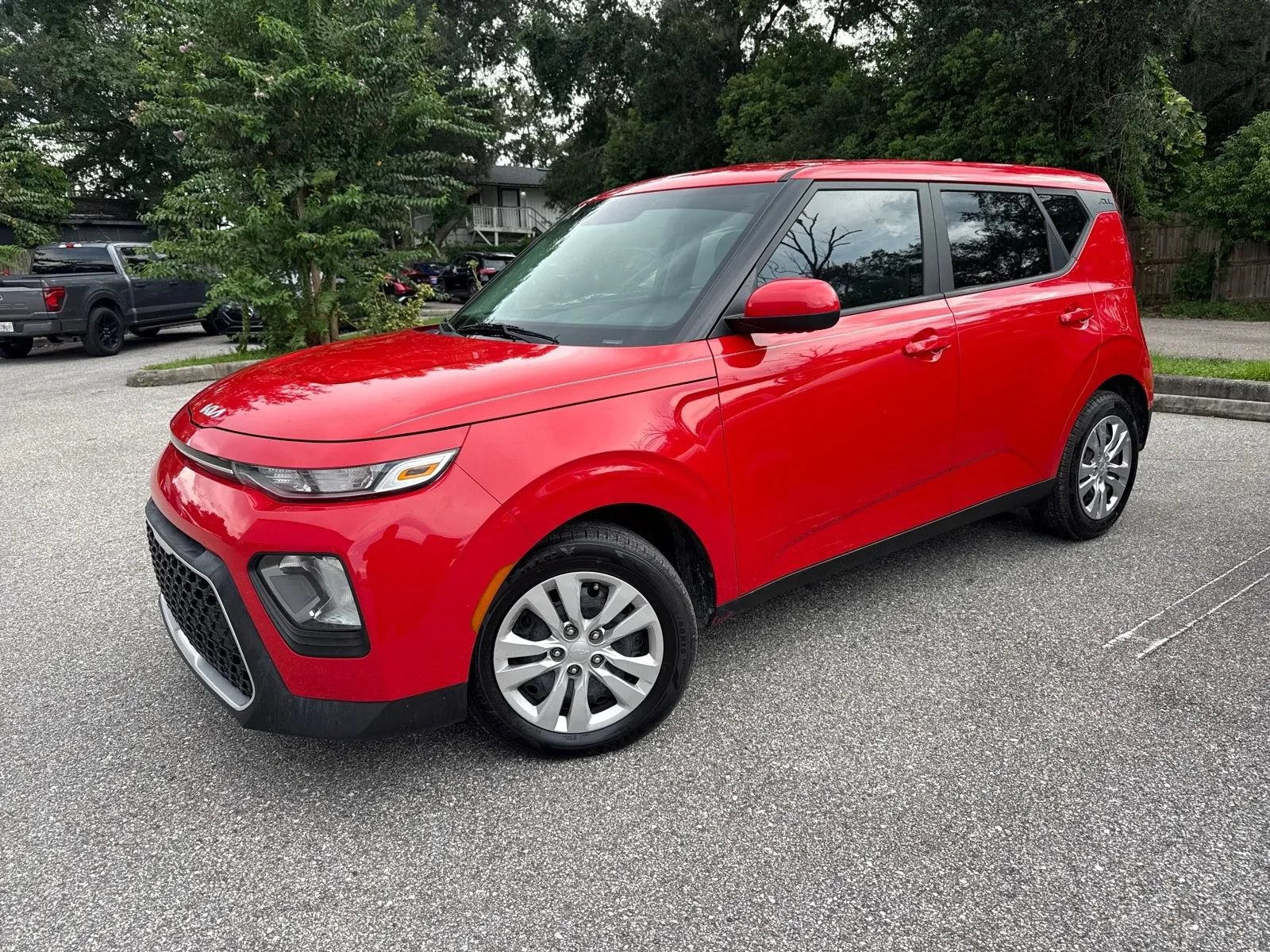 Used 2022 Kia Soul LX FWD image 3