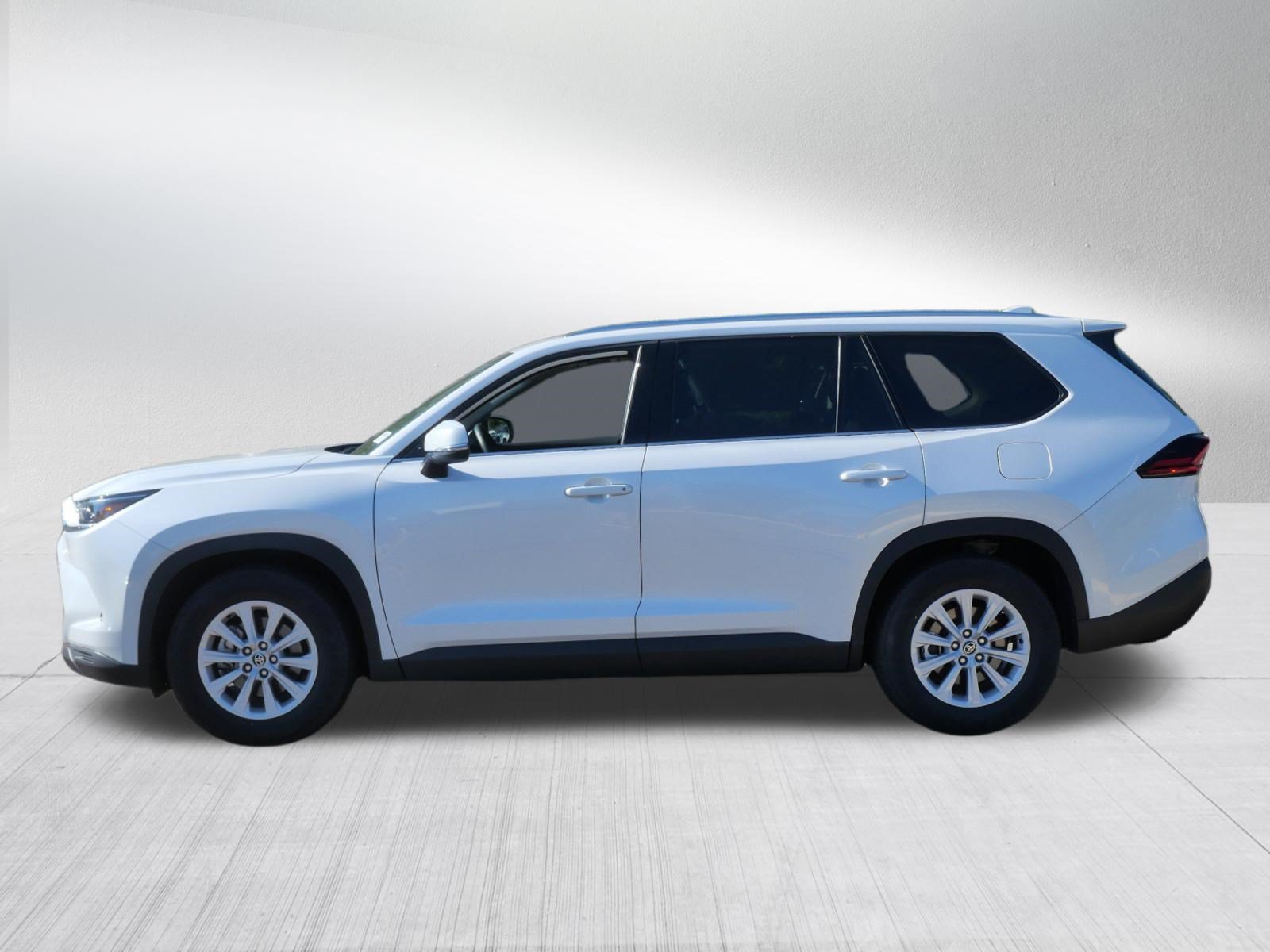 Certified 2025 Toyota Grand Highlander AWD image 5