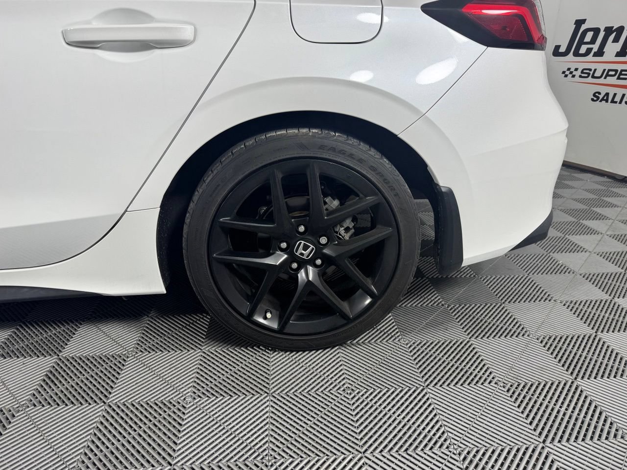 Used 2023 Honda Civic Sport image 13