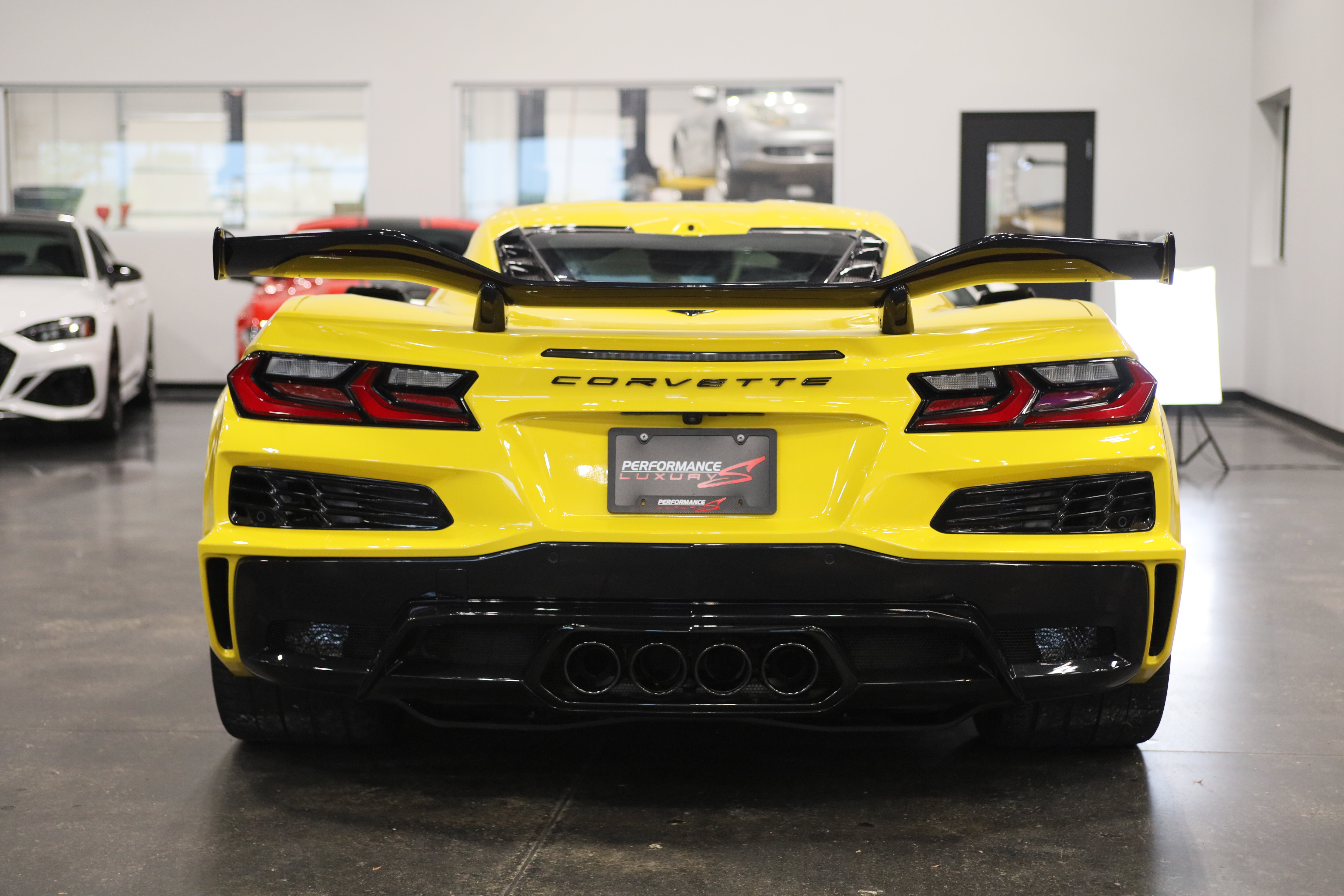 Used 2025 Chevrolet Corvette Z06 w/ Z07 Performance Package RWD image 5