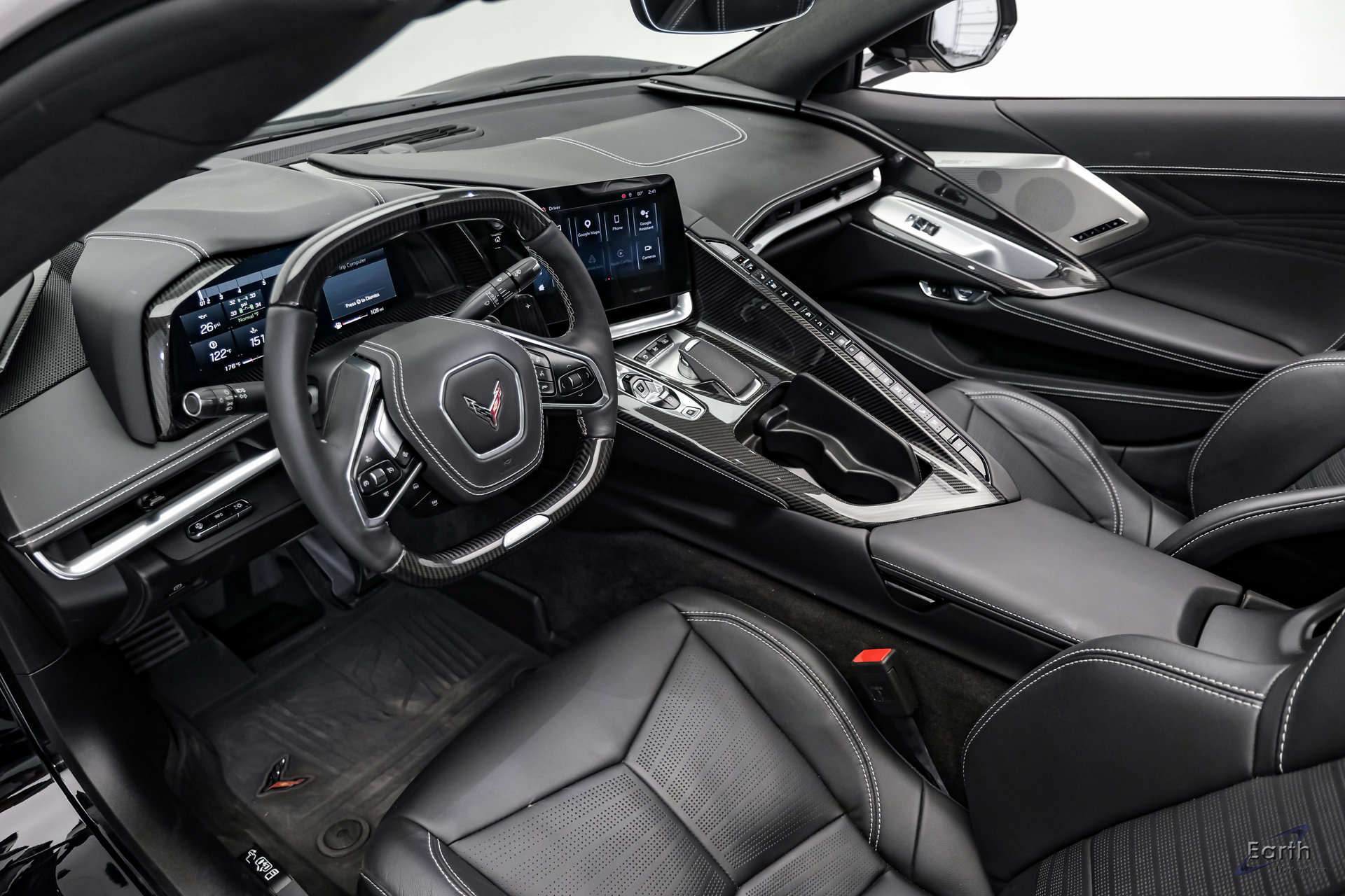 Used 2024 Chevrolet Corvette Z06 RWD image 3