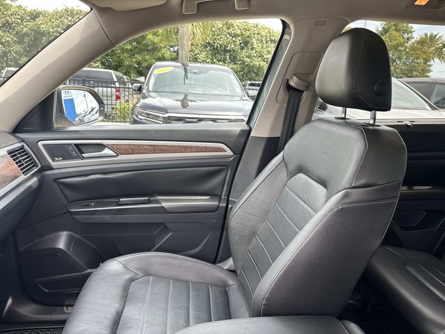 Used 2019 Volkswagen Atlas SEL Premium AWD/4WD image 16