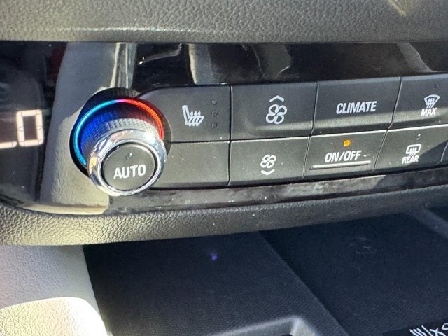Used 2023 Buick Enclave Essence w/ Sport Touring Edition FWD image 27