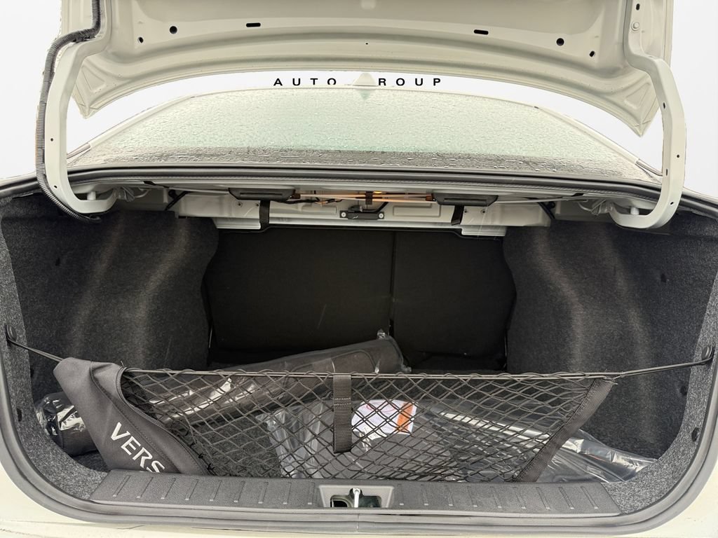 New 2025 Nissan Versa SV w/ Trunk Package FWD image 18