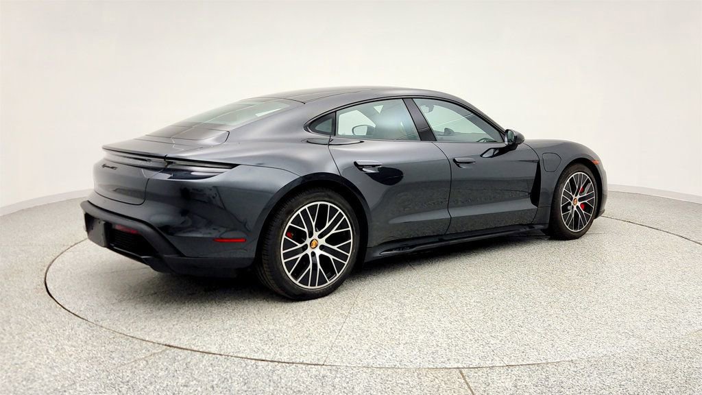 Used 2022 Porsche Taycan GTS w/ Premium Package (P6U) AWD/4WD image 5